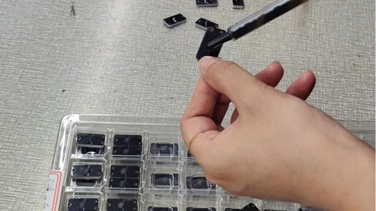 裝備標(biāo)識(shí)集成服務(wù)：二維碼與電子芯片解決方案