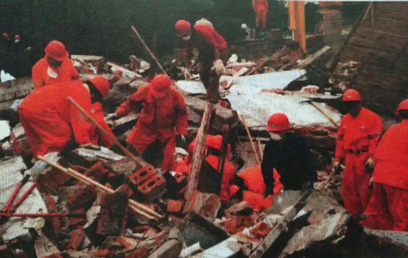 汶川救援.webp 汶川救援.webp